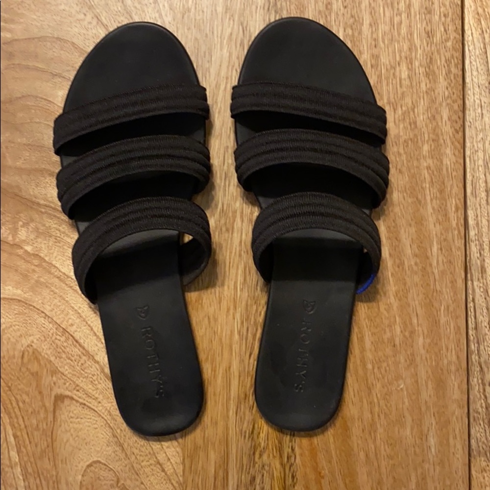 Rothys Triple Band size 8.5